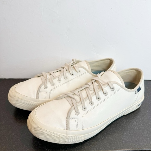 SeaVees Women’s SeaChange LTT in White Corn Leather Sz 11 Blokecore Momcore - Picture 2 of 16